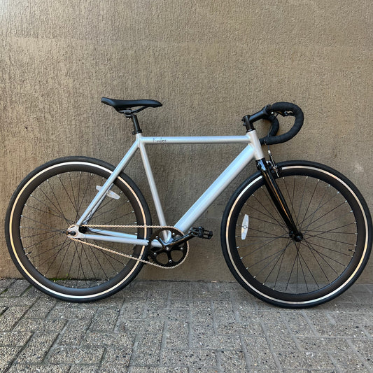 Bicicleta Urbana Aluminio Plateada