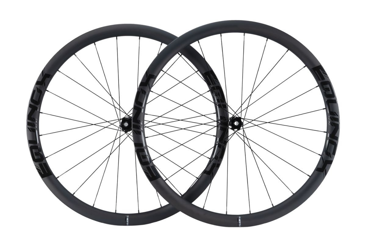 SET RUEDAS EQUINOX CARBON GRAVEL MODELO GRX 38 DISC
