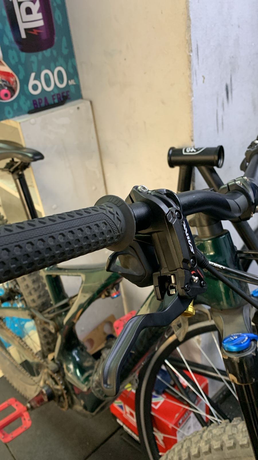Frenos 4 pistones shimano Saint 810